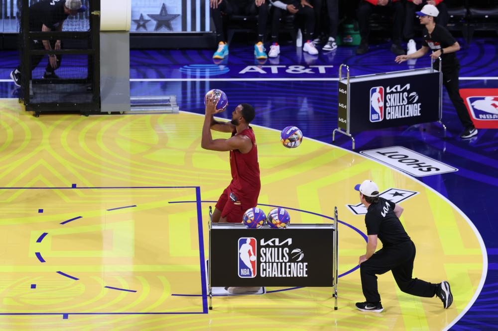 过坚持参与 过坚持参与