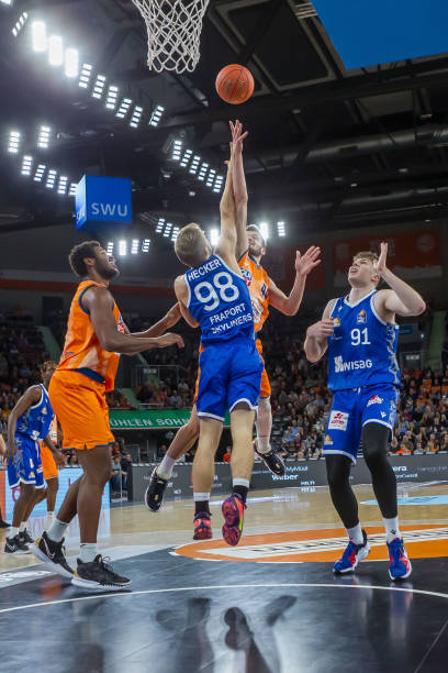 还是观望下 还是观望下